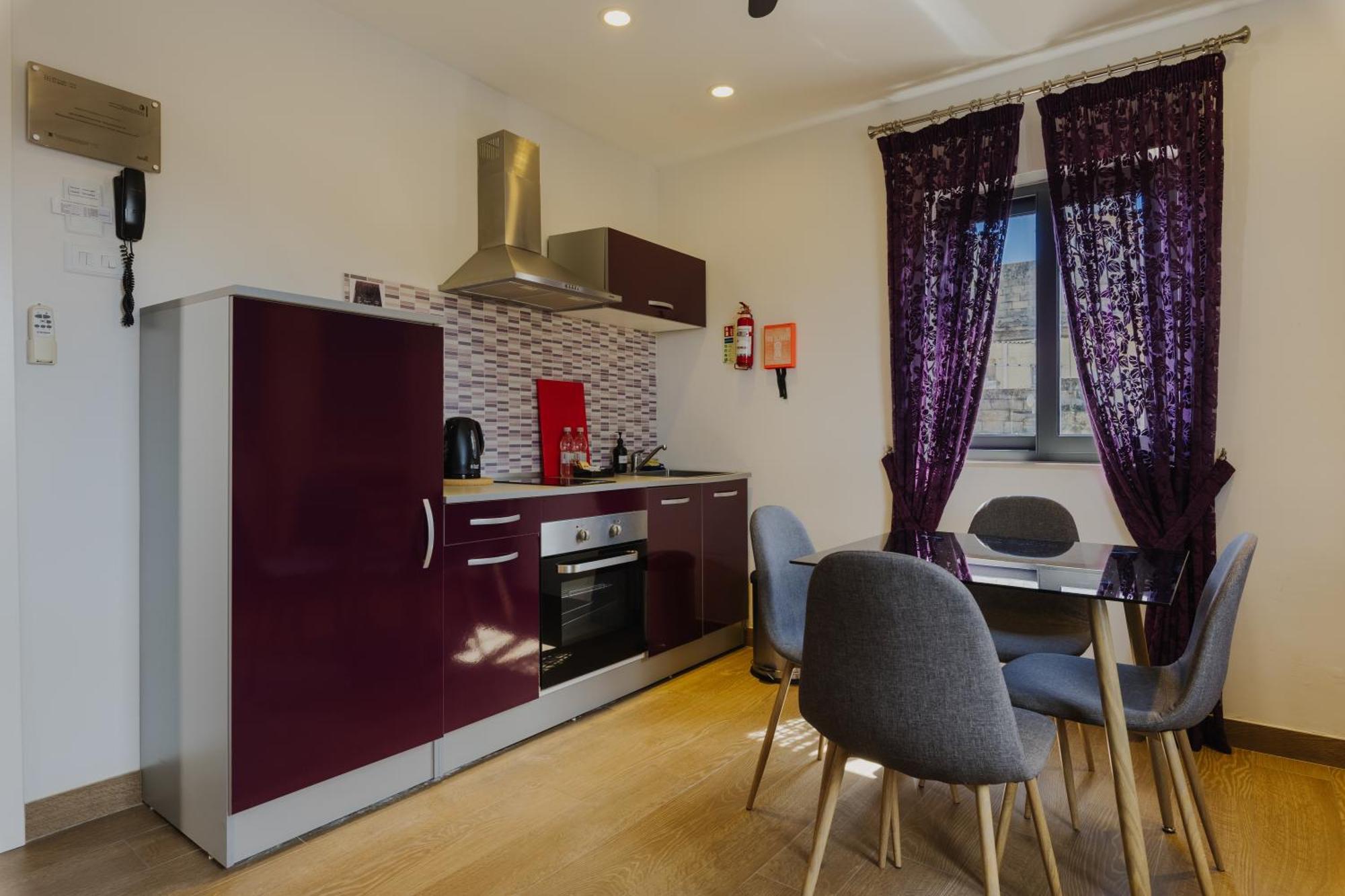Jean De Valette Boutique Living * فاليتا